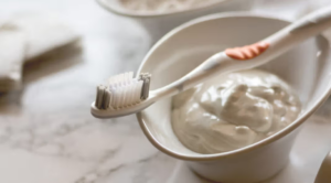 Garlic and Toothpaste: The Powerful Benefits You Should Know